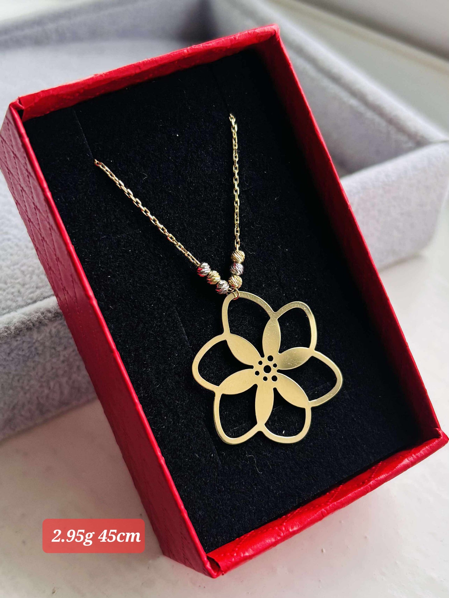 Necklace 01