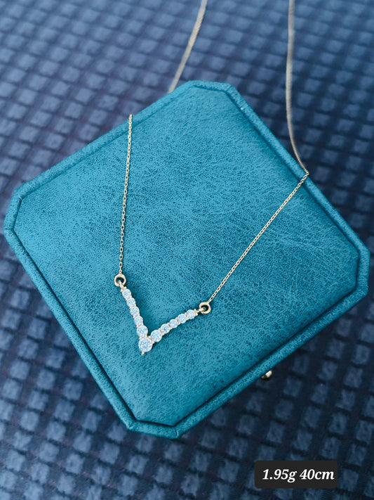 GlamVy Necklace